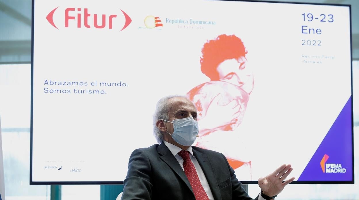 El Consejero de Sanidad de la Comunidad de Madrid, Enrique Ruiz Escudero durante la presentación de FITUR 2022