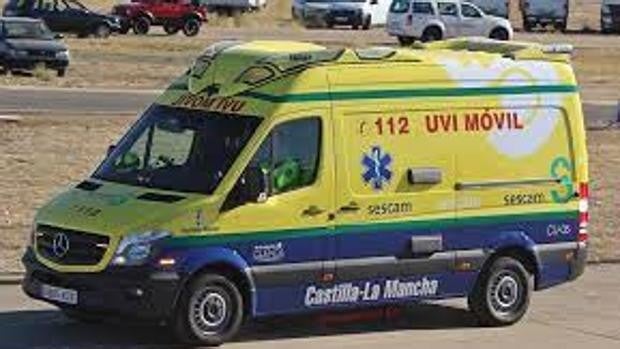 Muere un hombre de 45 años en Yuncler al caer desde una altura de tres plantas