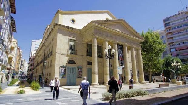 La Lonja estrena este viernes la esperada exposición sobre el 175 aniversario del Teatro Principal de Alicante