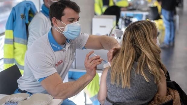 Madrid abre este miércoles la autocita para la vacunación de la dosis de refuerzo para los mayores de 18 años