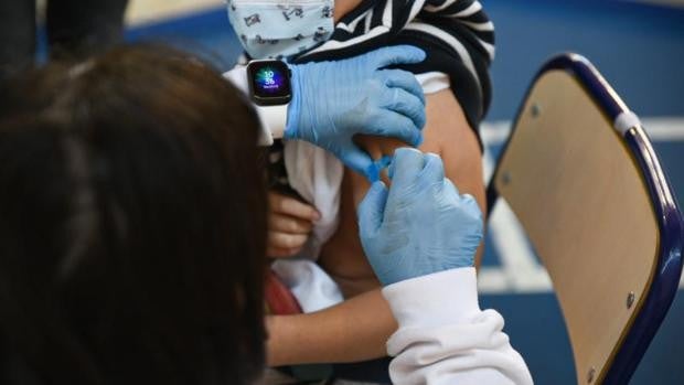 El TSJ rechaza suspender la vacunación infantil del coronavirus en los colegios valencianos