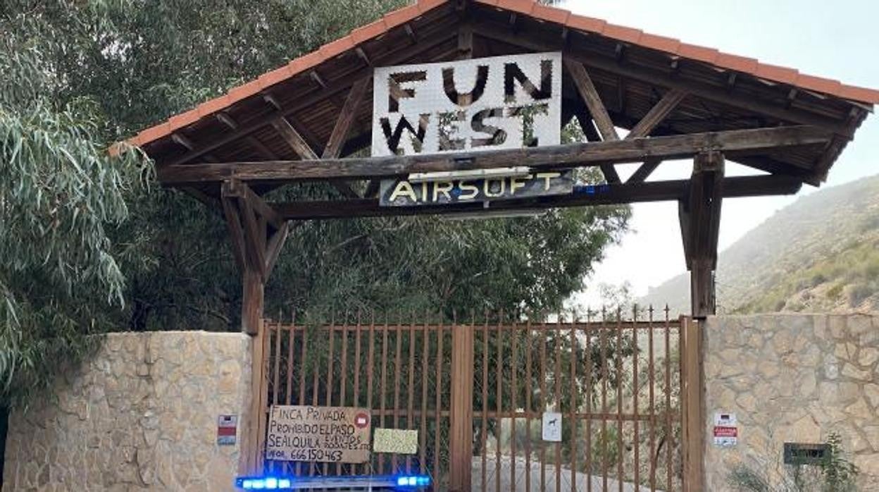 Entrada de la finca donde se pretendía llevar a cabo la macrofiesta