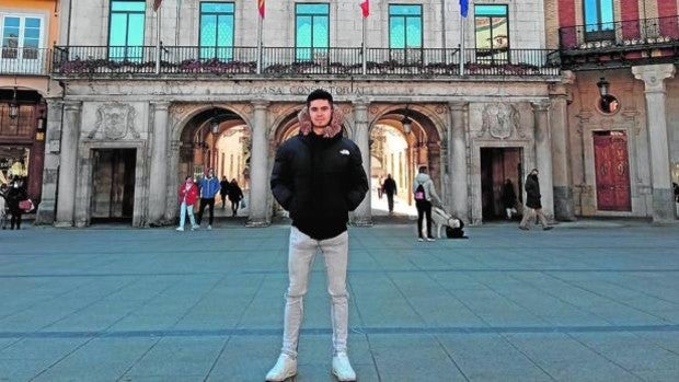 Los jóvenes, respecto a la campaña electoral: «A los políticos no les interesamos»