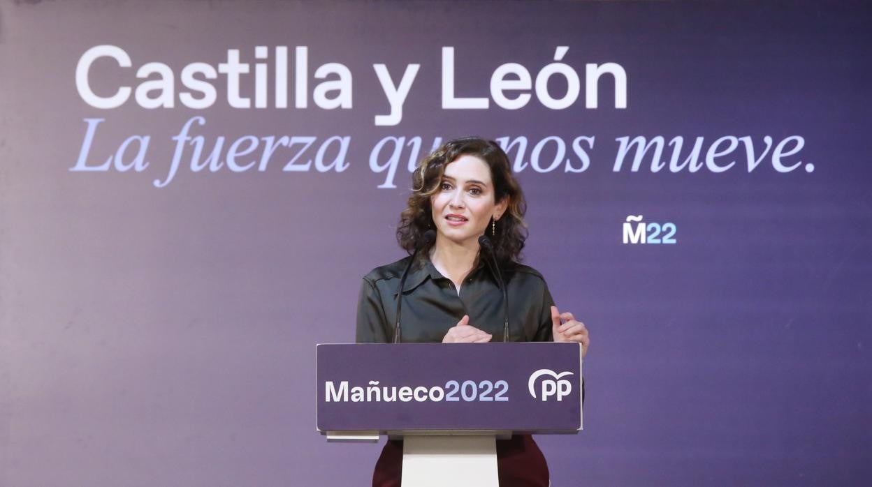 Ayuso, durante su intervención en un mitin en Burgos para respaldar la candidatura de Mañueco