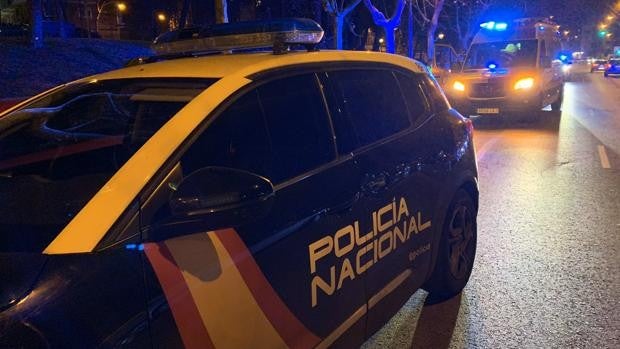 Apuñalado un joven de 22 años en busca y captura en una reyerta en Ciudad Lineal