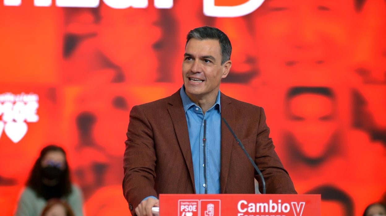 Pedro Sánchez, Luis Tudanca y José Luis Rodríguez Zapatero intervienen en un acto en León