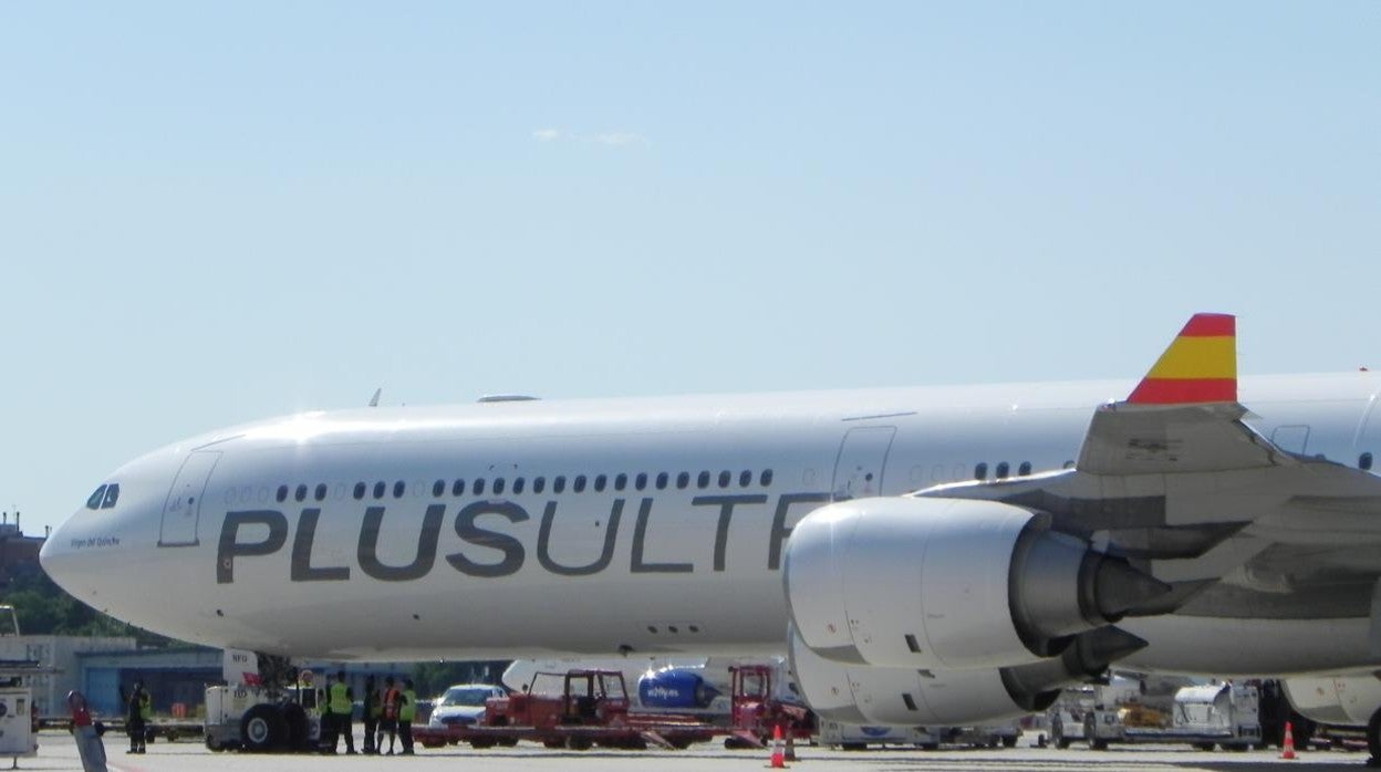 Maduro desvía a la rescatada Plus Ultra los vuelos de la aerolínea pública chavista