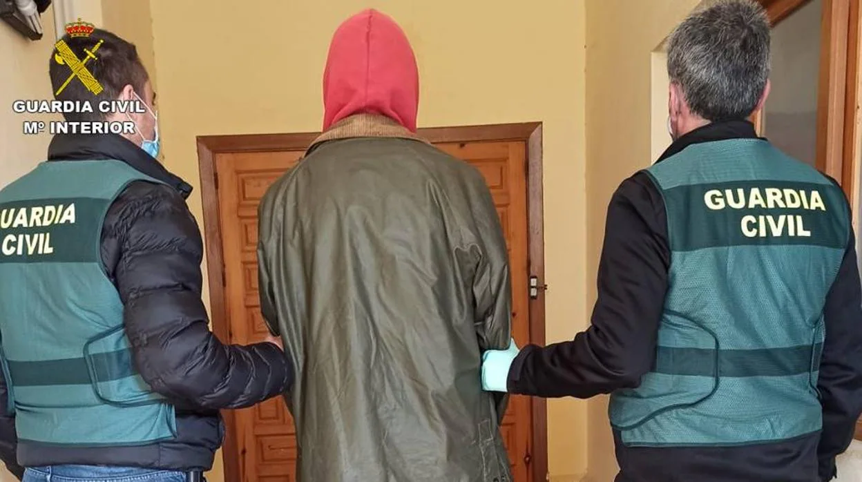 Detención por parte de la Guardia Civil del ladrón de bombonas de butano