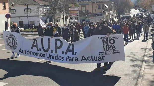 Manifestación en Azuqueca para pedir más Policía Local que frene la delincuencia