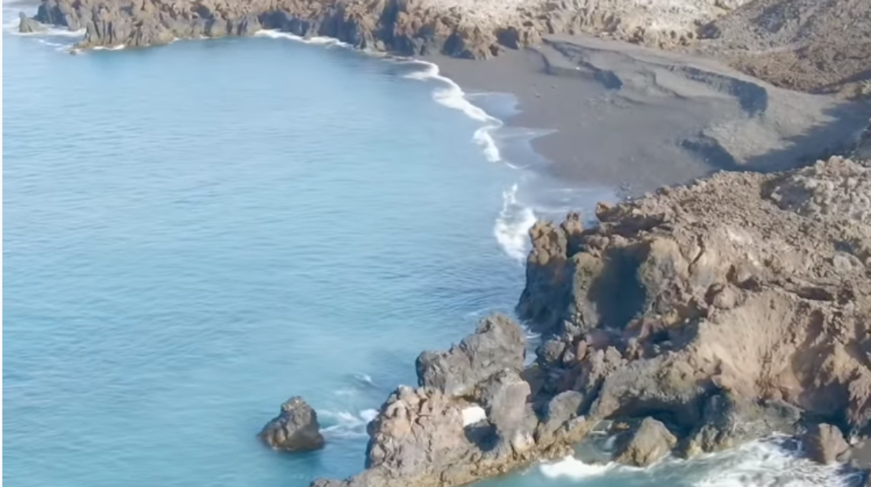 Captura del vídeo de David del Rosario de las nuevas playas vírgenes en la fajana del volcán de La Palma