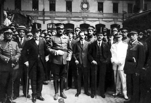 Imagen de la llegada de Primo de Rivera a Valencia en 1920