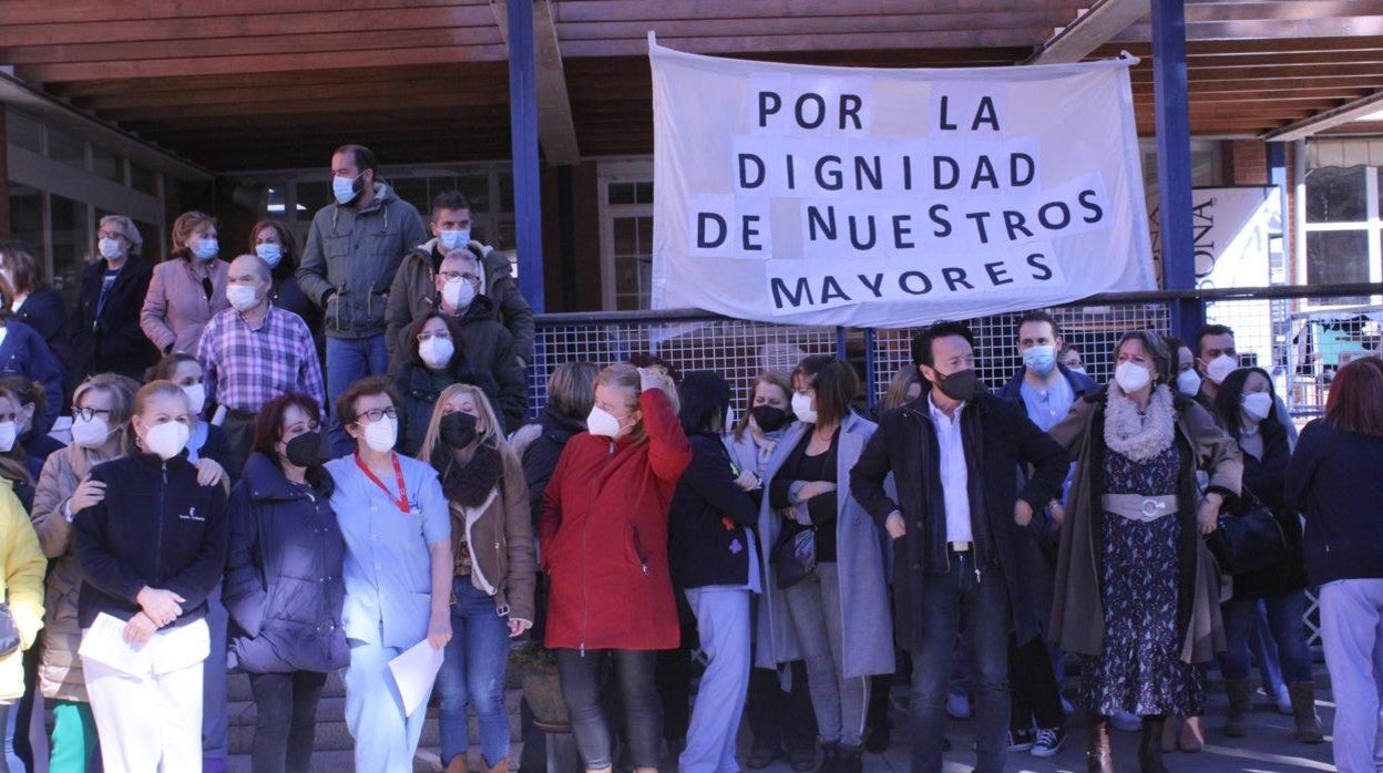 Concentración este martes en la residencia ''Quijote y Sancho'