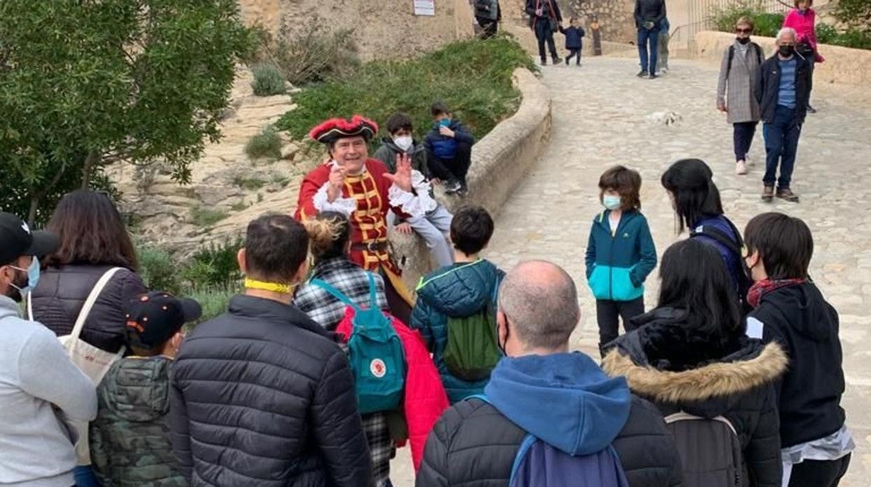 Visita teatralizada al Castillo de Santa Bárbara