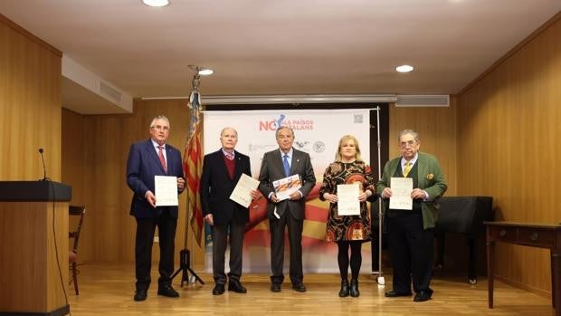 «No a los países catalanes»: el manifiesto frente a los «ataques contra la personalidad del pueblo valenciano»