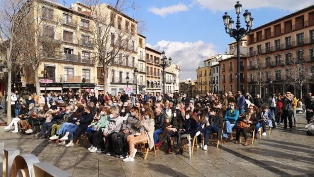 Conozca a los ganadores de los concursos «Cartas de amor» y «Sonetos literarios»