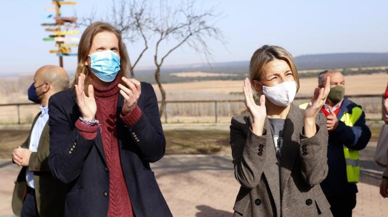 Pablo Fernández y Yolanda Díaz durante un mitin electoral en Castilla y León
