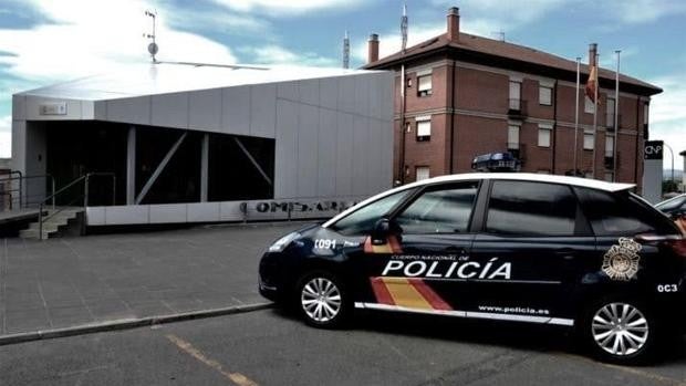 Detenido un joven de 23 años acusado de abuso sexual e inducción a una menor a abandonar su domicilio