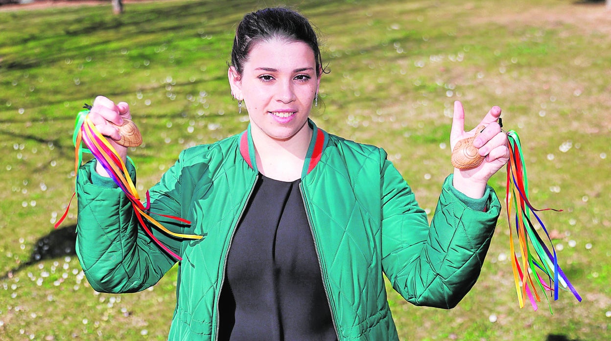 María Baranda, alumna de la UVA y autora del trabajo premiado sobre castañuelas palentinas