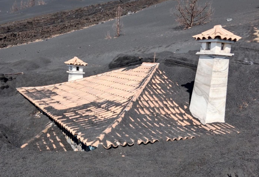 Cubierta de la vivienda de Vicente, tras recibir ayuda