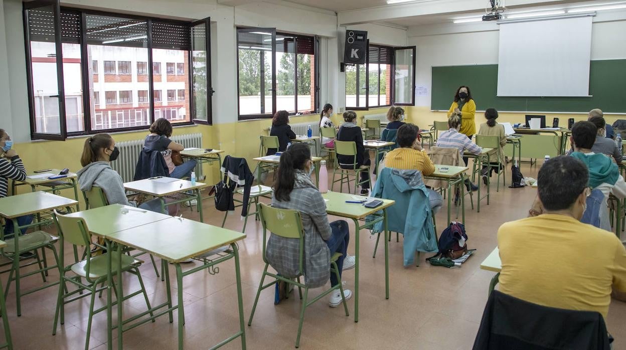 Jornada de oposiciones de Secundaria y otros cuerpos en todas las provincias de Castilla y León en 2021