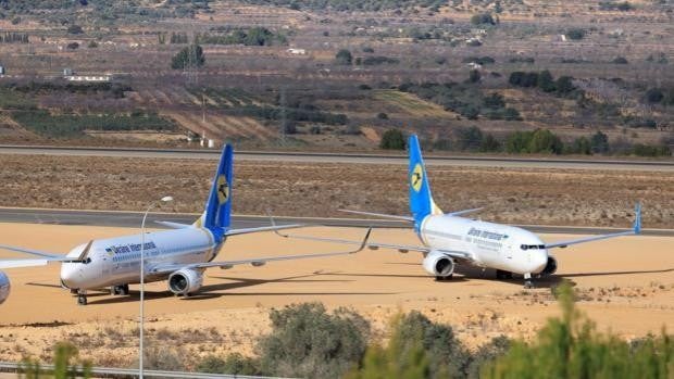 Los seis aviones que llegaron de Ucrania al aeropuerto de Castellón siguen inmovilizados tras una semana