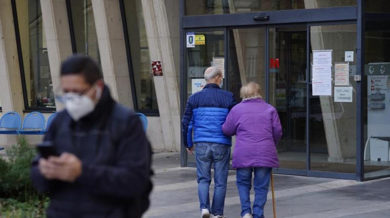 Usuarios de la sanidad pública madrileña