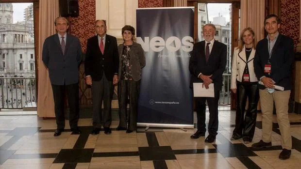 Mayor Oreja, Vidal-Quadras y San Gil presentan en Valencia NEOS, una plataforma de «humanismo cristiano»