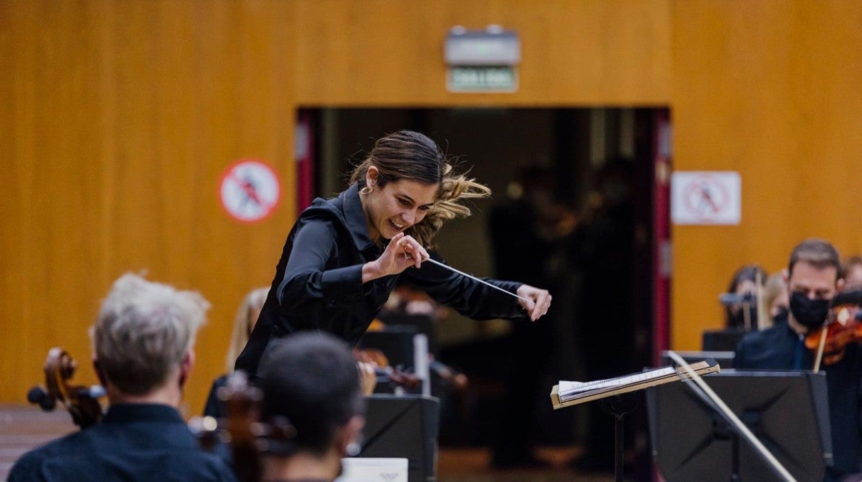 La Joven Orquesta de Estudiantes y Colegios Mayores (Joecom), dirigida por Celia Llácer