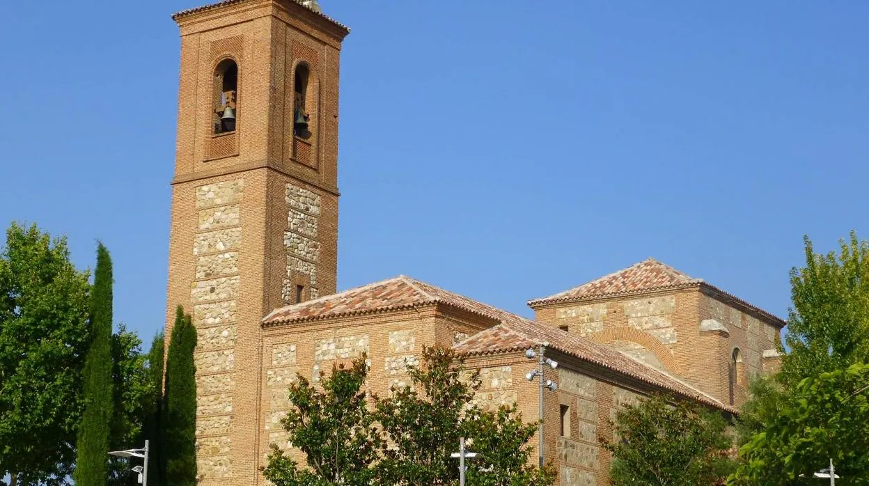 San Miguel Arcángel: una parroquia en la que se mira un pueblo