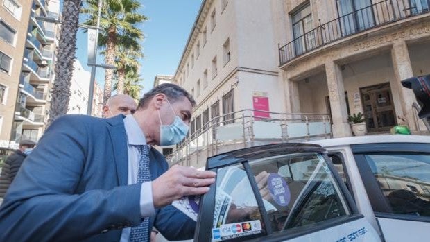 Más de un millar de taxis funcionarán como Puntos Violeta para ayudar a las mujeres maltratadas