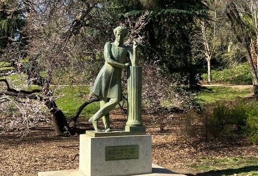 La estatua del poeta ruso Pushkin, el lugar preferido del cantante Luis Eduardo Aute, donde le gustaba ir a pensar N.R.C