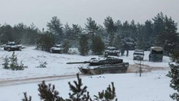 España refuerza con otros 150 militares su misión en Letonia con la OTAN, a 120 kilómetros de Rusia