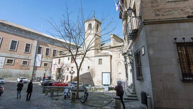 El Ayuntamiento renovará el pavimento de la plaza de San Vicente, Tendillas, la Plata y Toledo Ohio