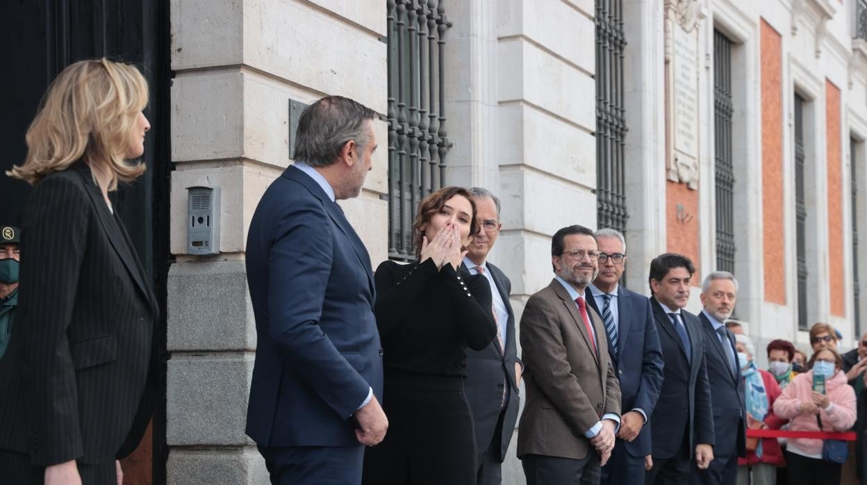 Tensión por las heridas abiertas en el Gobierno de Díaz Ayuso