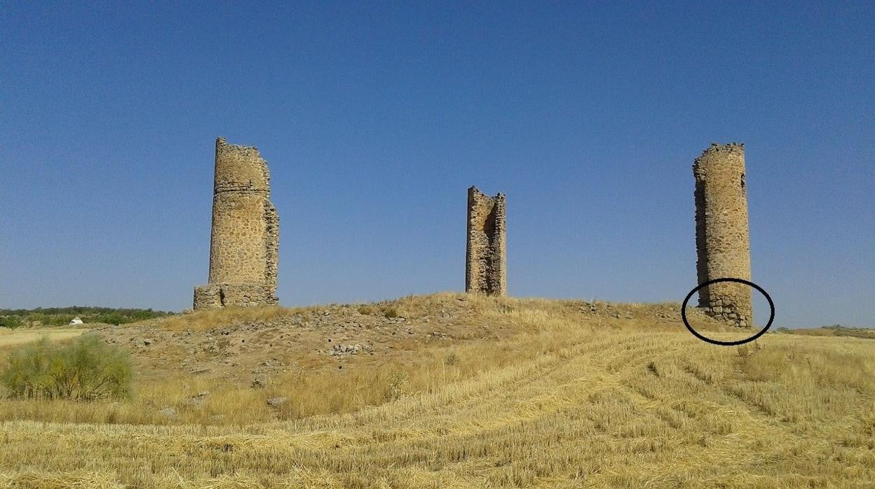 Torres medio derruidas del castillo de Gálvez, en la provincia de Toledo