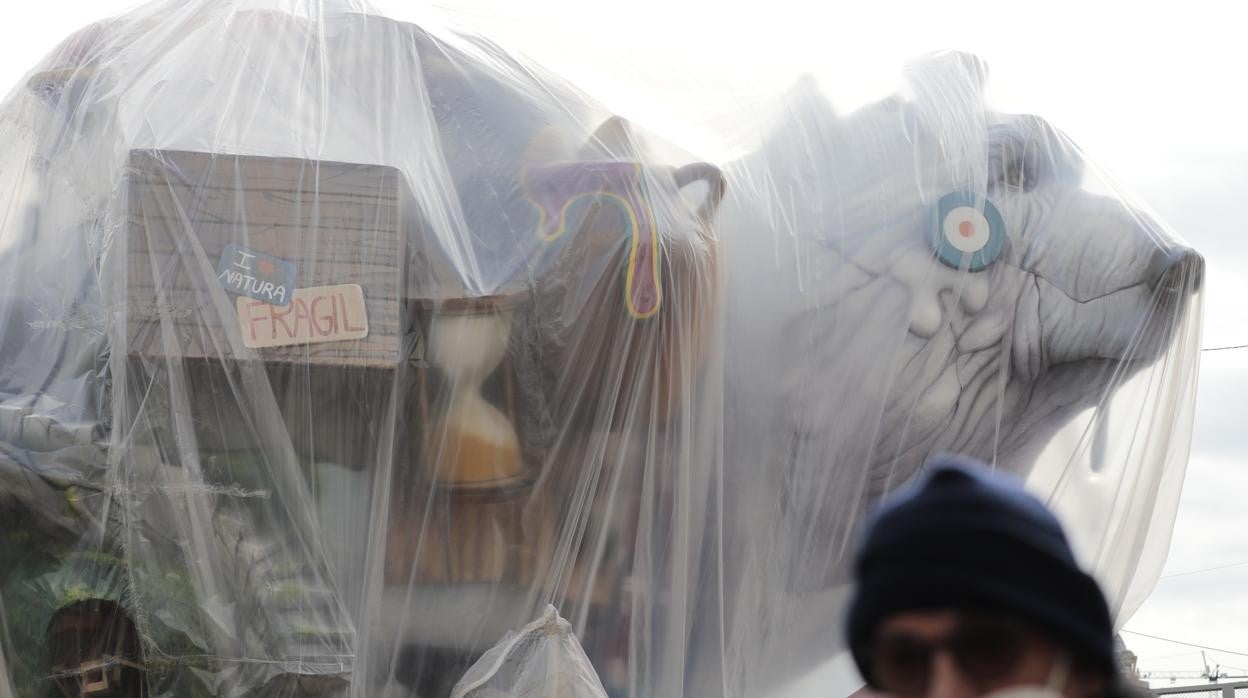 La falla municipal se protege de la lluvia