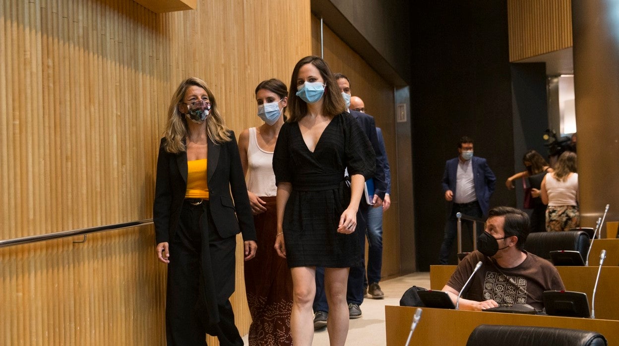 El grupo parlamentario Unidas Podemos mantiene una reunión para abordar los Presupuestos Generales del Estado para el año 2022.