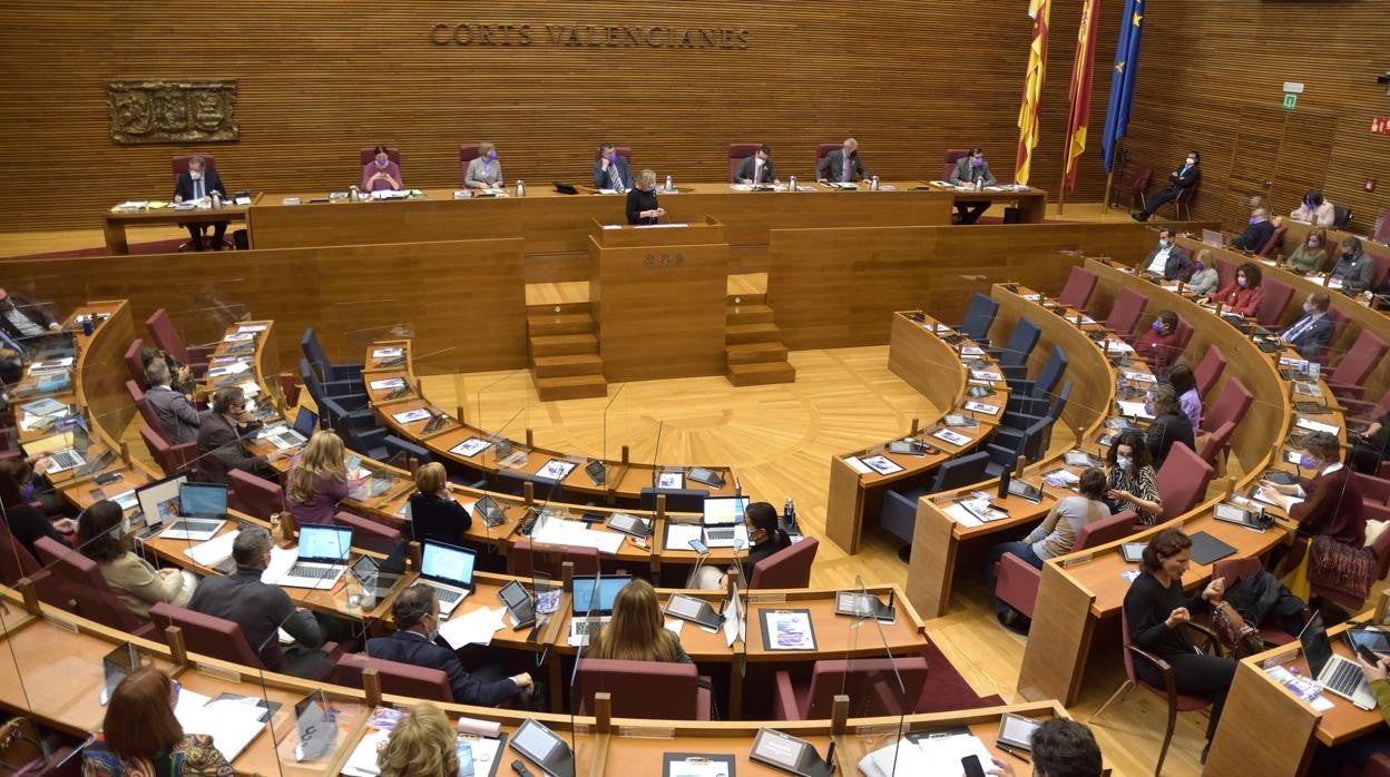 Imagen del pleno de las Cortes Valencianas de este miércoles