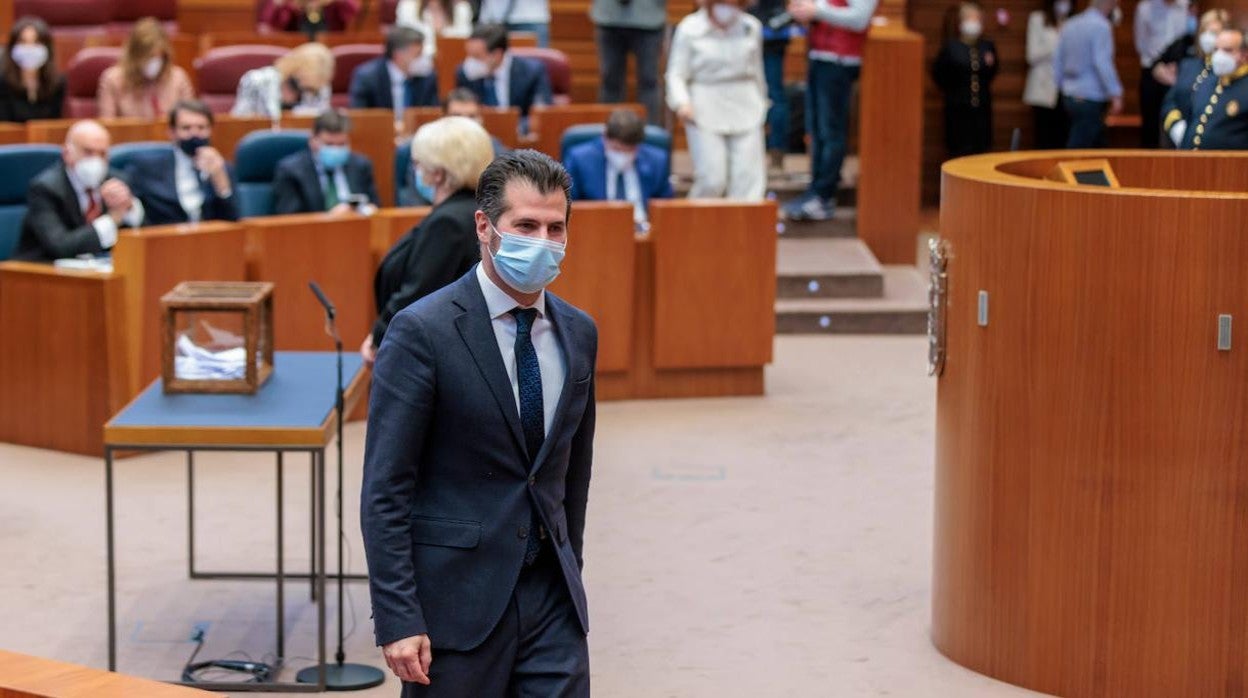 Luis Tudanca toma posesión en el Pleno de constitución de las Cortes de Castilla y León