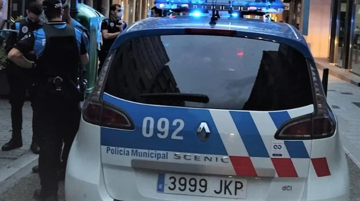 Patrulla de la Policía Municipal de Valladolid, en una imagen de archivo