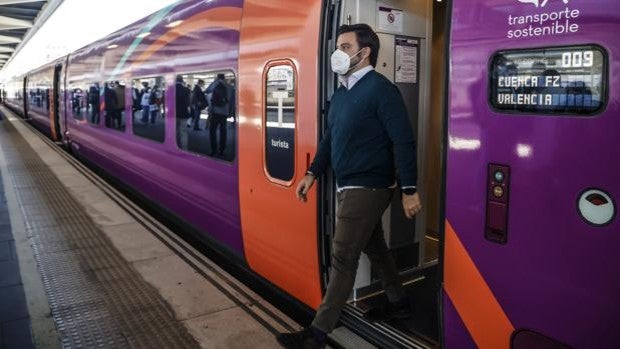 Fallas 2022: Renfe ofrece 148.000 plazas de Alta Velocidad y Larga Distancia con origen y destino a Valencia