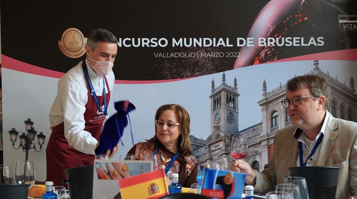 Sesión de vinos rosados del Concurso Mundial de Bruselas 2022