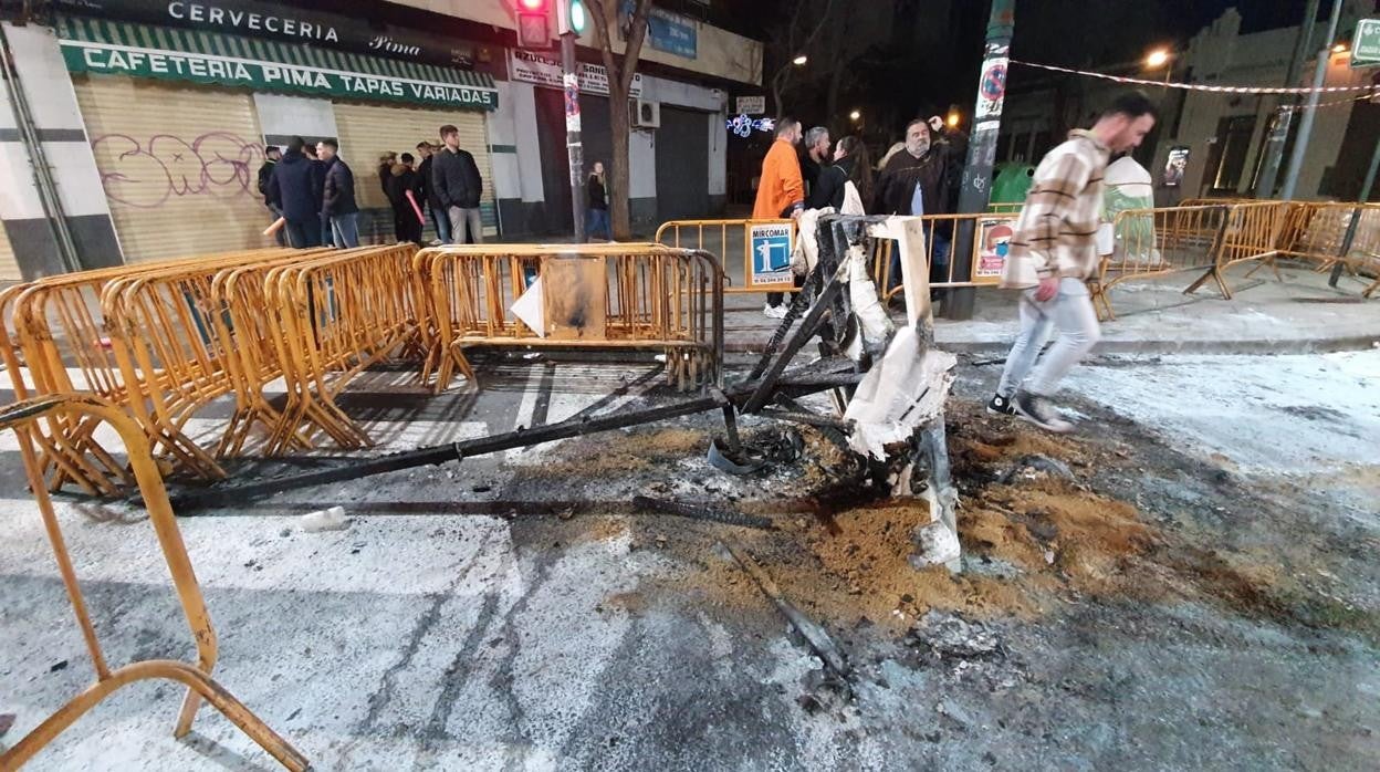 Imagen de un 'ninot' quemado de la falla Burjassot-Joaquín Ballester