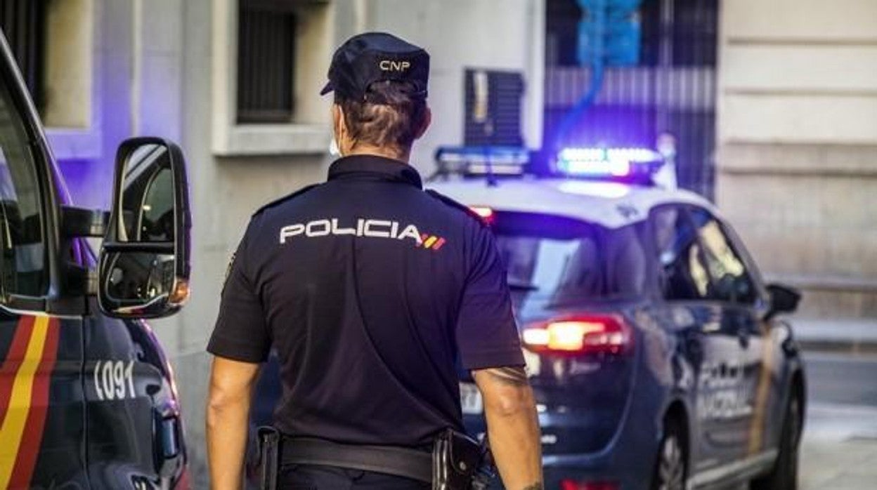 Agente de la Policía Nacional en foto de archivo