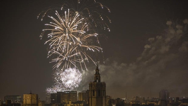 Castillo Valencia: nuevo horario de los fuegos artificiales de las Fallas 2022 de este jueves 17 de marzo