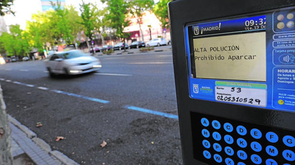 Nuevos parquímetros se instalarán en barrios de Madrid