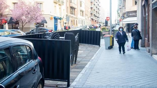 La ampliación de aceras en Ponzano entre Santa Engracia y Ríos Rosas reducirá a la mitad las plazas de aparcamiento