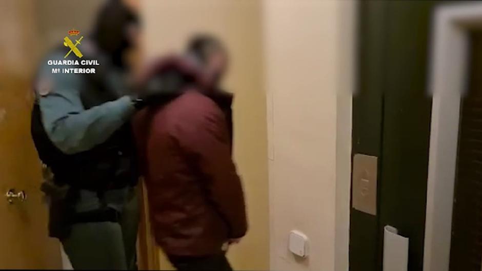 Cae una banda criminal que adulteraba y distribuía drogas de diseño a través de la 'dark web' en Madrid