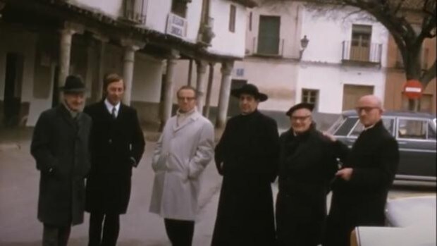 La Real Academia recuerda a los académicos de 1971 en su excursión al castillo de Escalona