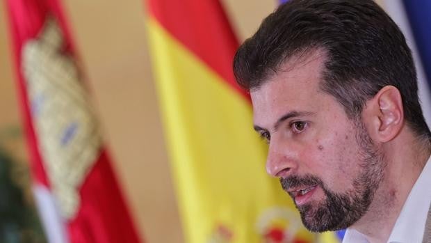 El PSOE propone una rebaja extra de diez céntimos en los combustibles para Castilla y León